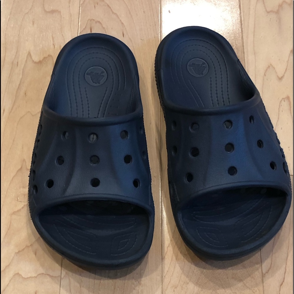 Youth crocs slides navy size 3